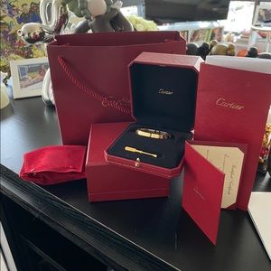 Cartier love bracelet 18k gold size 6 NEW!!!